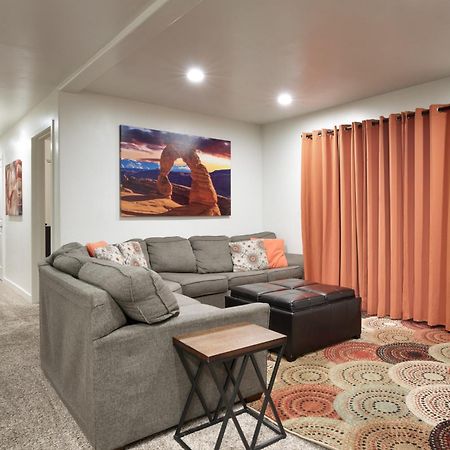 6A Family Friendly Redcliff Condo Pool & Hot Tub Moab Exterior photo